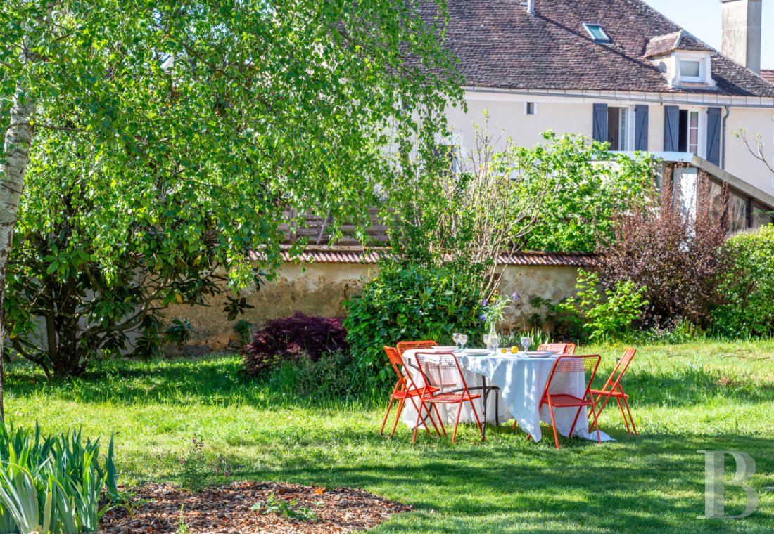 En Bourgogne, près de Chablis,  une maison de village du 19e siècle parée de briques - photo  n°25